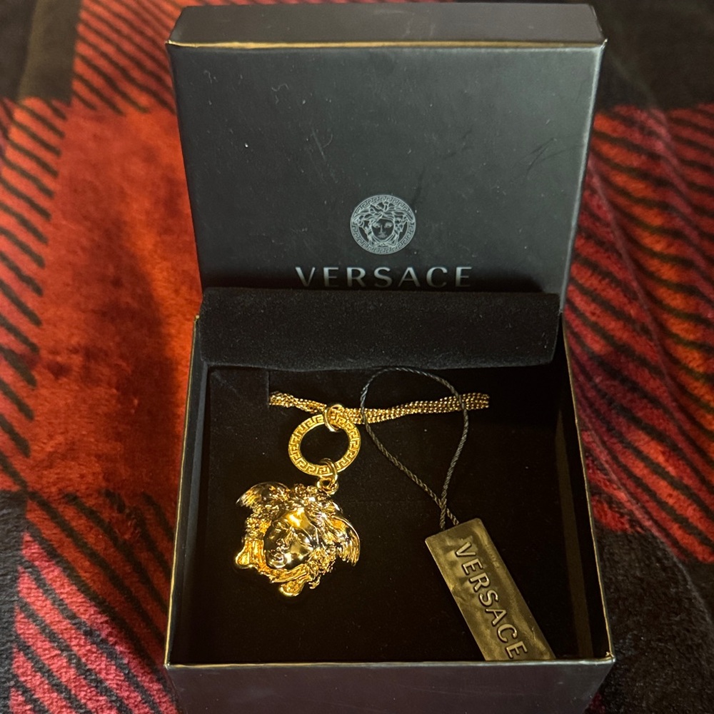Versace Gold Medusa Pendant Bracelet